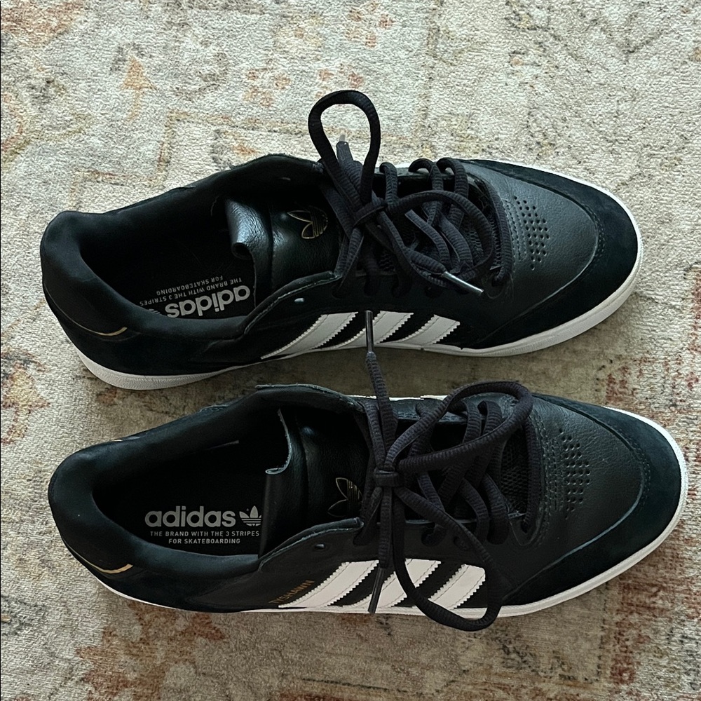Adidas Men's Black and White Tyshawn Sneakers - Picture 5 of 8